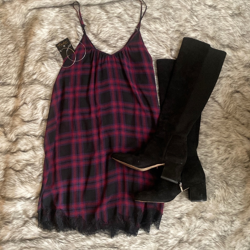 EXPRESS - Plaid Print Dress with Lace Detail - M